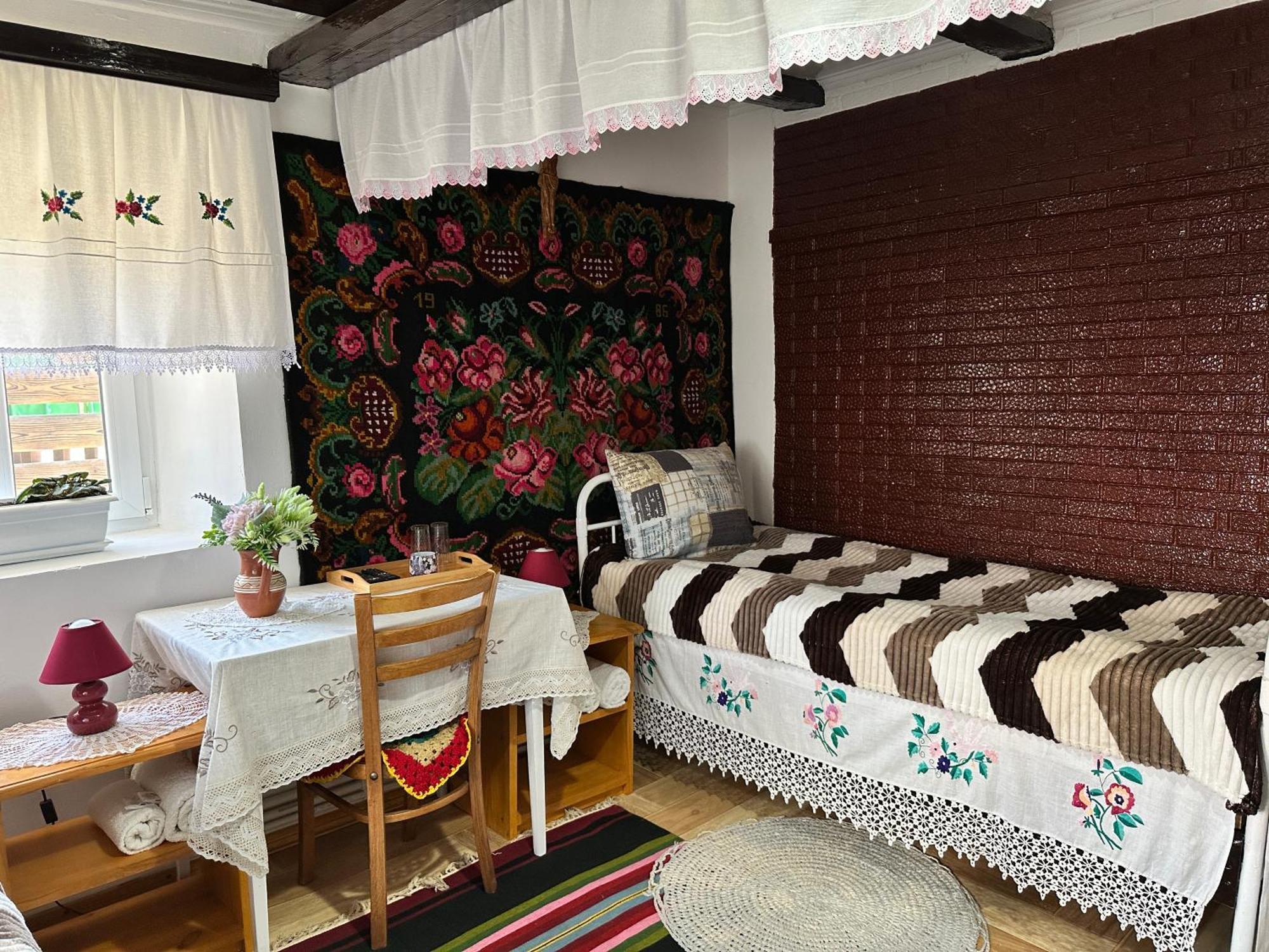 La Madalina Bed & Breakfast Selemet Ngoại thất bức ảnh